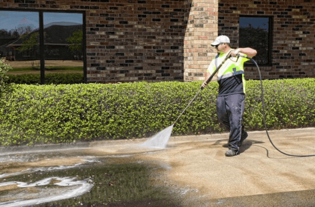 commercial concrete cleaning in quincy